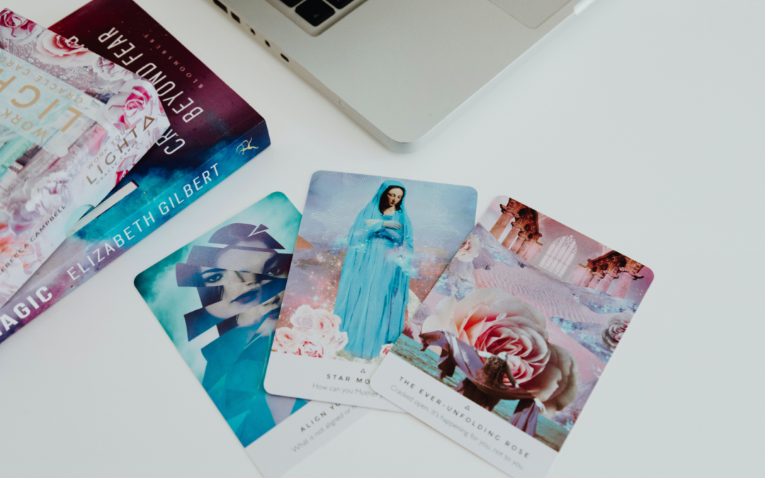 Level Up+ How to Read Oracle Cards Using the Imagery